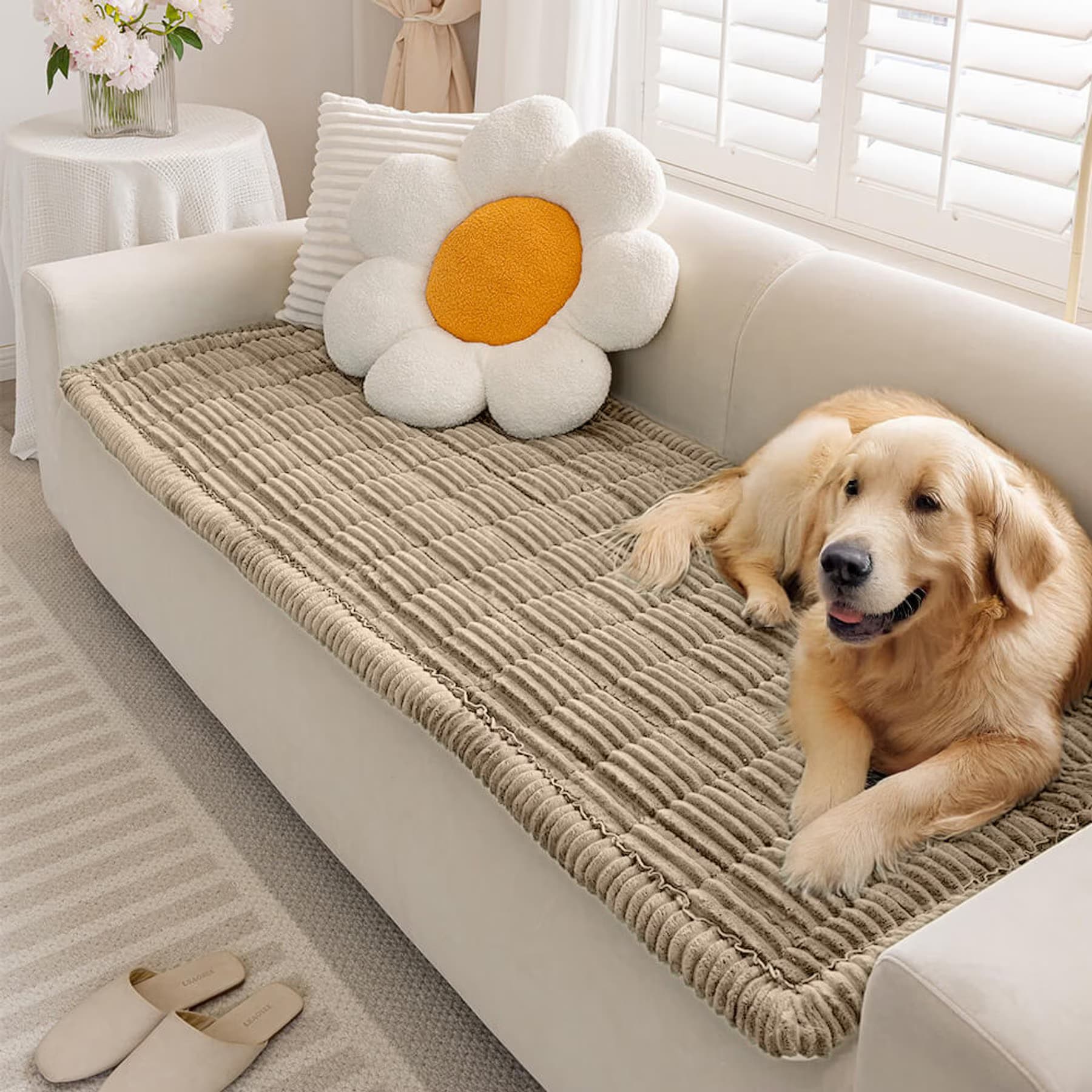 FunnyFuzzy FunnyFuzzy Soft Flannel Breathable Pet Mat Furniture Cover, Light Brown, 35.4 x 70.9-in